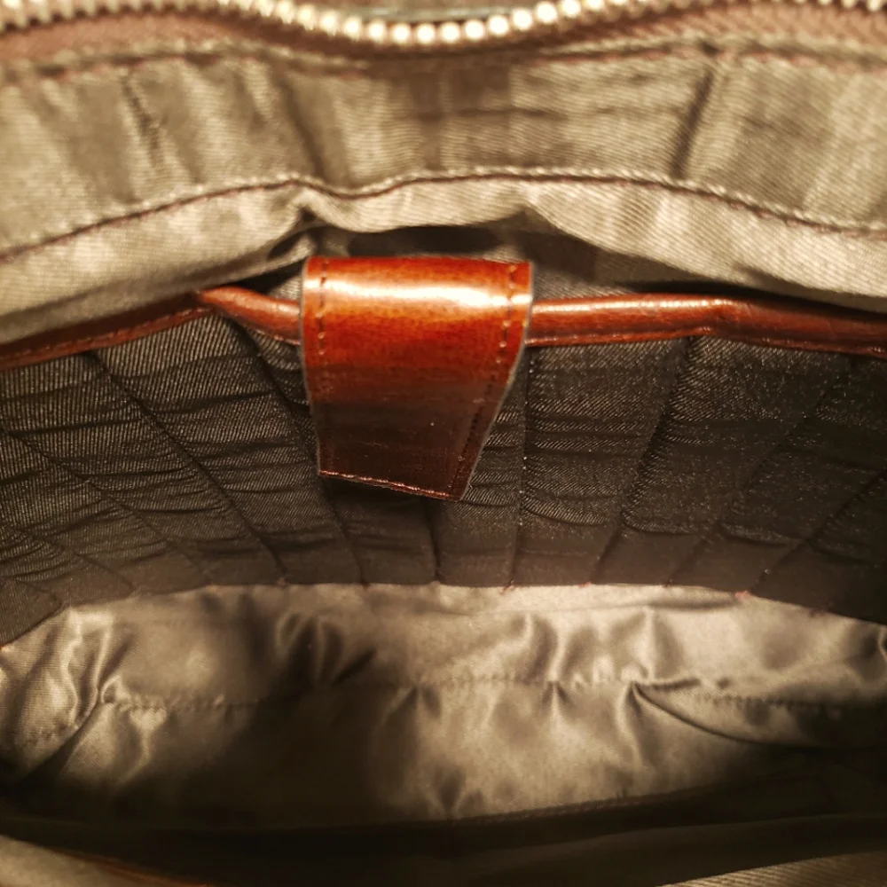 Genuine Leather Handcrafted Brown Crossbody Messenger Bag--NWT